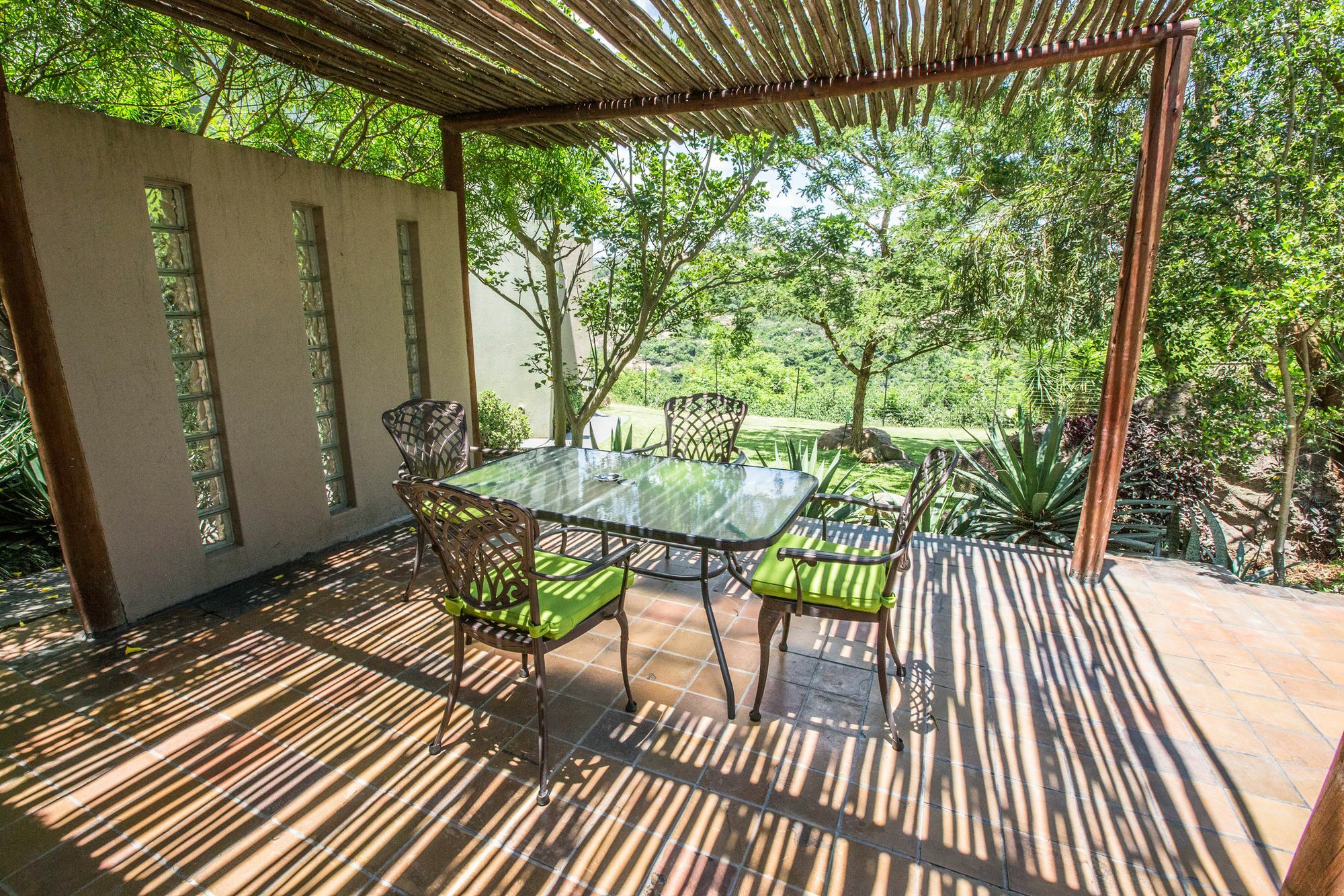 La Roca Guest House Mbombela Exterior foto